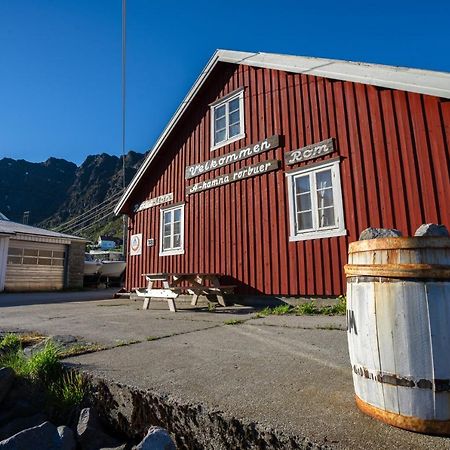 Lofoten A Hi Hostel Å Екстериор снимка